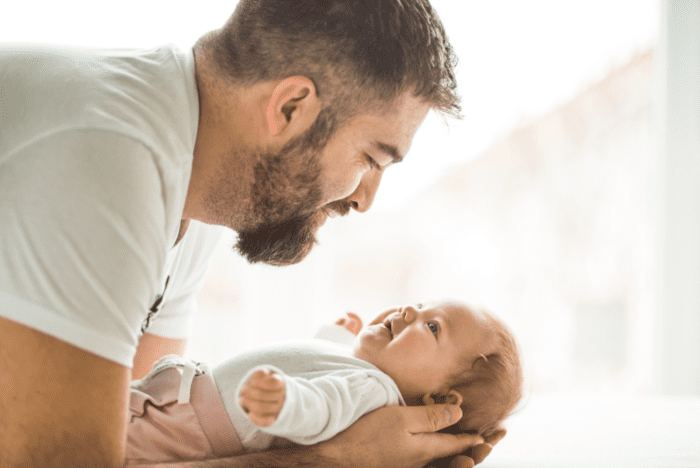 image de l'article "Baby talk" : pourquoi utilisons-nous ce langage avec notre enfant et quel est son impact ?