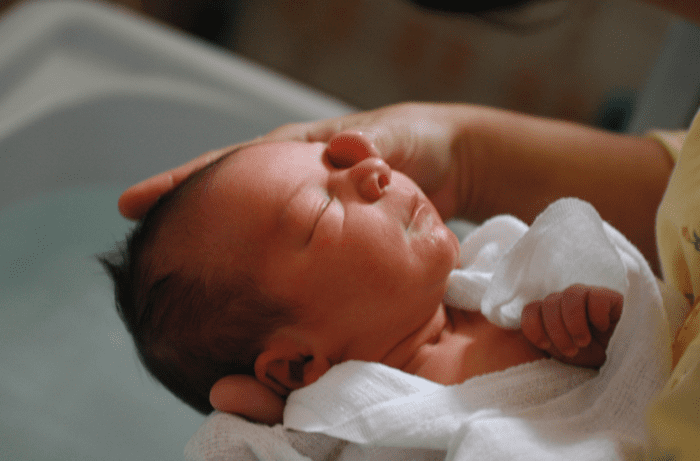 image de l'article Bain enveloppé pour bébé