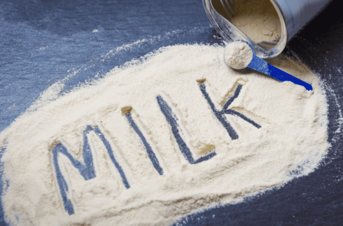 image de l'article Les différents contenants pour boire le lait maternel